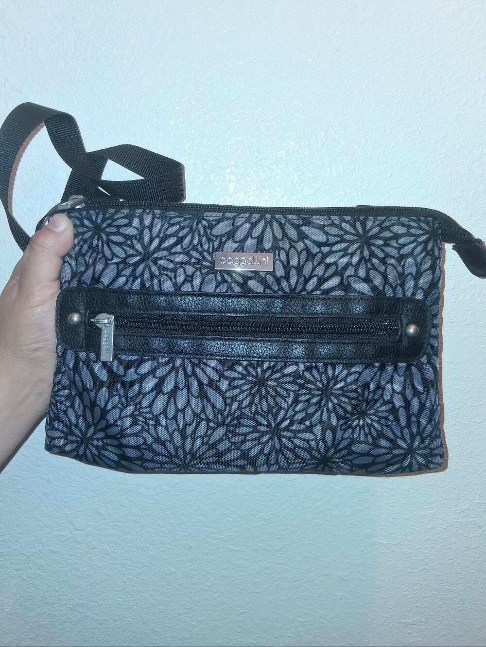Baggallini Black Floral Small Crossbody Bag